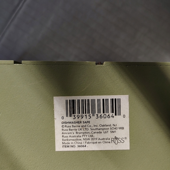 Russ Ceramic Pumpkin Salt and Pepper Shakers Fall Thanksgiving Kitchen Accents - Picture 16 of 16